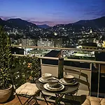 Ferienhaus 10floor Private Parking Como
