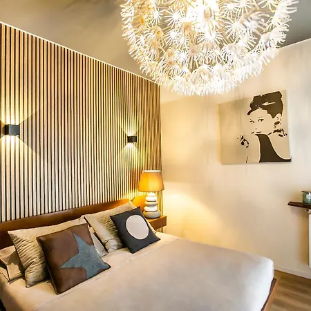 10 Floor By Quokka 360 - View & Parking Holiday home Como